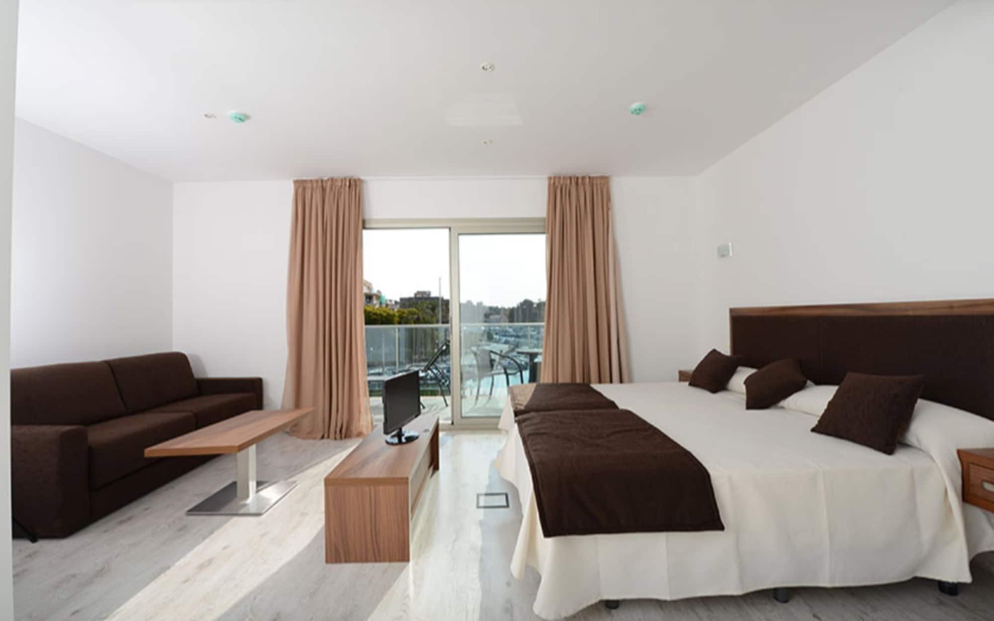 Porto Drach Aparthotel & Suites Porto Cristo Ngoại thất bức ảnh