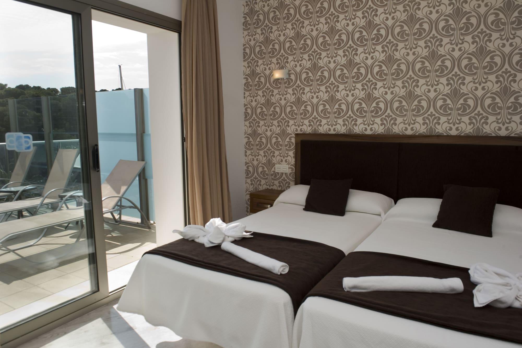 Porto Drach Aparthotel & Suites Porto Cristo Ngoại thất bức ảnh